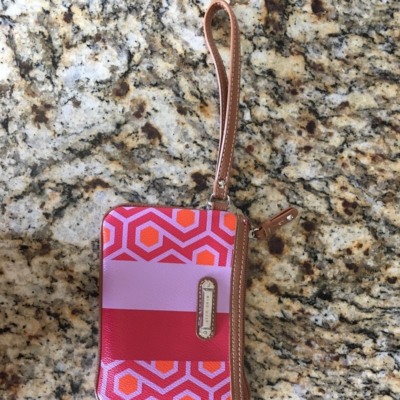 Nine West wristlet - Picture 2 of 4